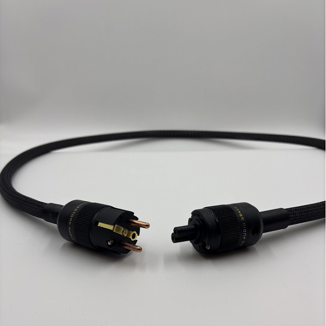 Cетевой кабель NEM серия S210 С7 1,6м _1